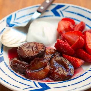 Oven-Roasted Plums