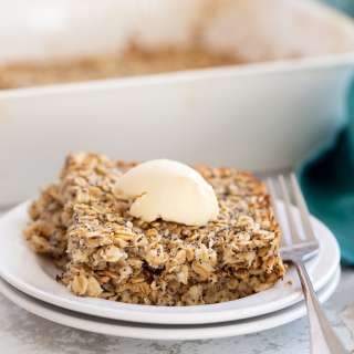 Lemon Poppy Seed Vegan Baked Oatmeal 