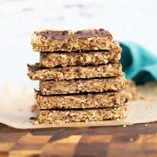 Coconut Date Snack Bars.