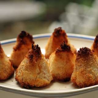 Pineapple-Coconut Macaroons