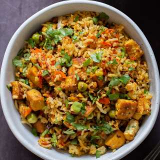 Podi Rice (South Indian Chili Garlic Peanut Rice)