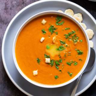 Vegan Roasted Tomato Soup