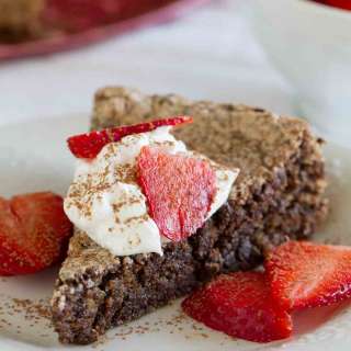 Italian Chocolate Almond Flourless Cake
