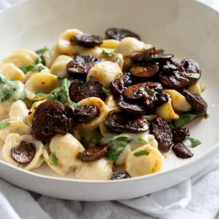 Creamy Vegan Mushroom Spinach Pasta 