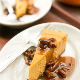 Pumpkin Cheesecake with Pecan Praline Sauce