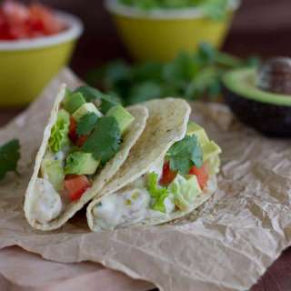 Creamy Cilantro Chile Chicken Tacos