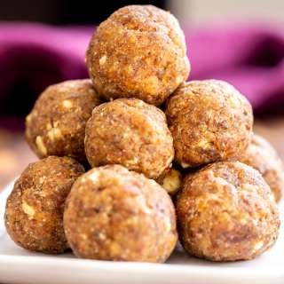 Vegan Whole Wheat Date Ladoos 