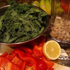 Cheezy Kale Chips