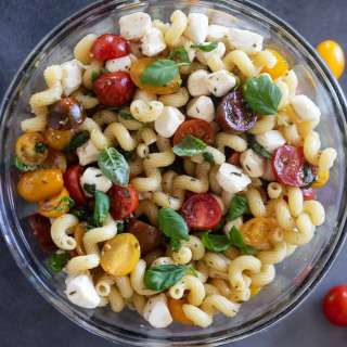Caprese Pasta Salad