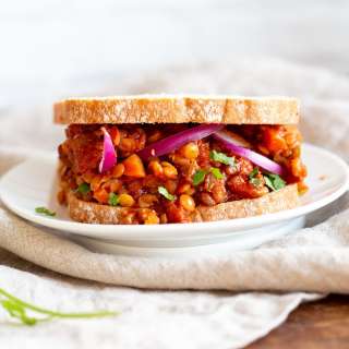 Instant Pot Vegan Lentil Sloppy Joes