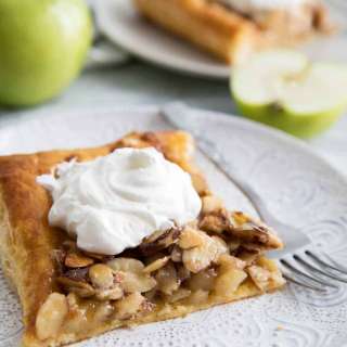Apple Tart with Tosca Topping