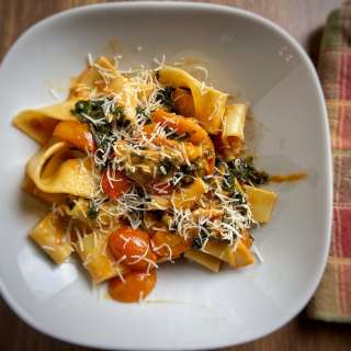 Fresh Pappardelle with Spinach and Spicy Tomato Sauce Recipe