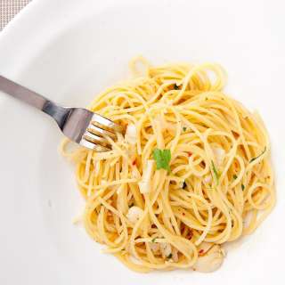 Pasta with Garlic and Oil Recipe