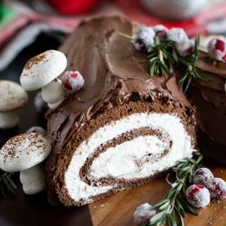 Bûche de Noël (Yule Log Cake)