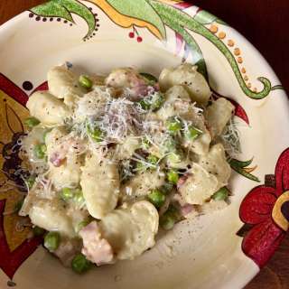 Gnocchi with Bacon & Peas Cream Sauce