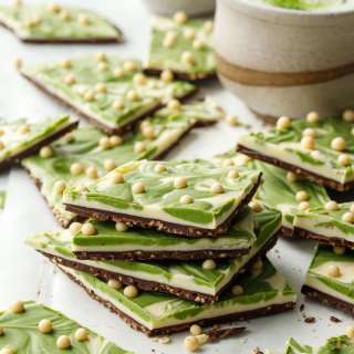 Matcha White Chocolate Crunch Bark