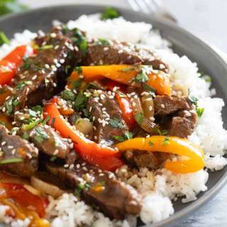 Slow Cooker Pepper Steak