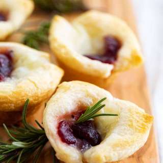 Cranberry Brie Bites