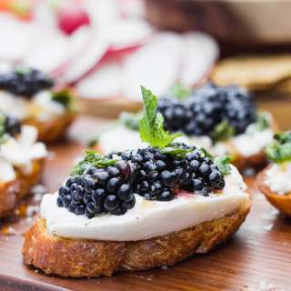 Blackberry Burrata Mint Crostini