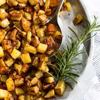 Crispy Potatoes with Roasted Garlic Aioli