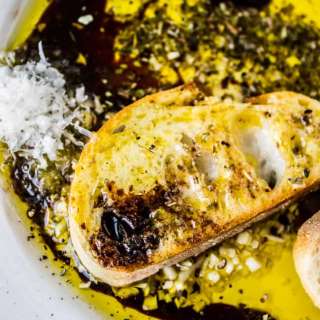 Restaurant-Style Olive Oil and Balsamic Bread Dip