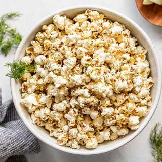 Homemade Dill Pickle Popcorn