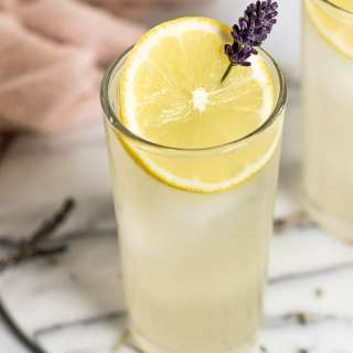 The Easiest Homemade Lavender Lemonade (Seriously!)