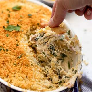 Hot Crab Spinach Artichoke Dip