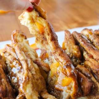 Peach Pull-Apart Bread with Caramel Sauce