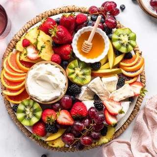 How to Make a Fresh Fruit Board