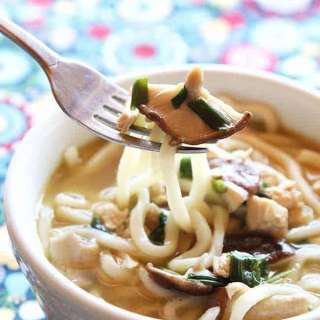 15 Minute Chicken Mushroom Udon Noodle Soup