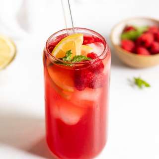 Homemade Raspberry Iced Tea