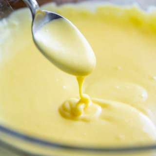 How to Make Hollandaise Sauce