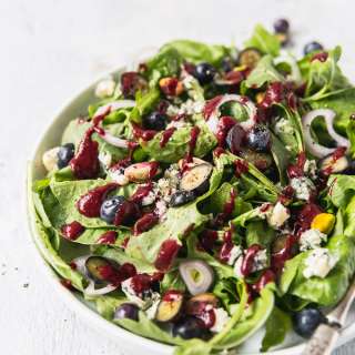 Easy Blueberry Spinach Salad