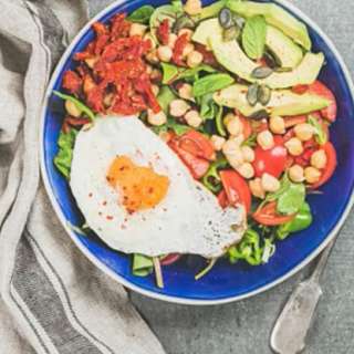 Spicy Veggie Breakfast Bowls
