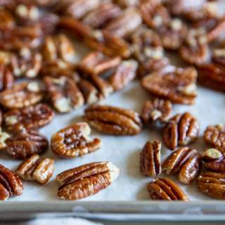 How to Toast Pecans
