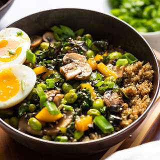 Quinoa Breakfast Bowl with Mushrooms and Edamame