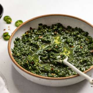 Bright and Punchy Parsley Chimichurri