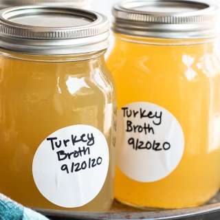 How to Make Turkey Broth