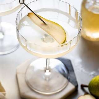 Pear Martini with Regular Vodka and Fresh Pears