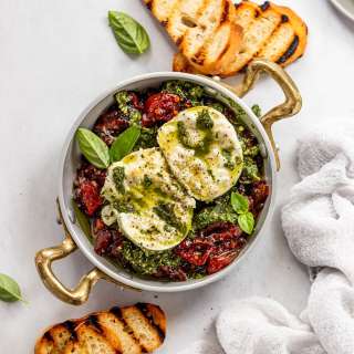 Burrata, Pesto, and Tomato Jam Appetizer (Spread)