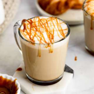How to Make a Caramel Latte