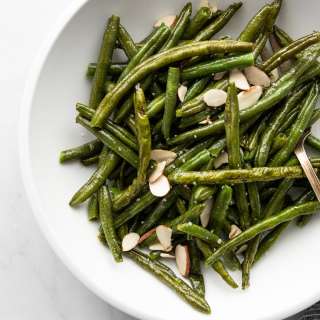 10-Minute Air Fryer Frozen Green Beans