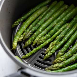 How to Make Air Fryer Frozen Asparagus