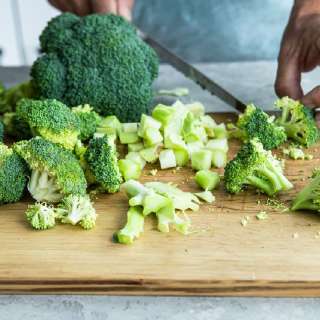How to Cut Broccoli