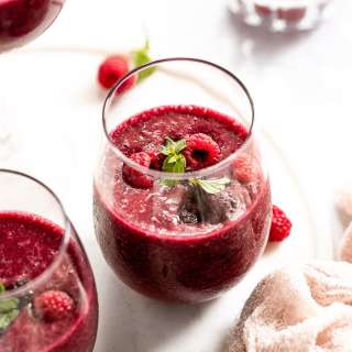 5-Minute Frozen Sangria Red Wine Slushies