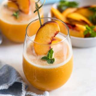5 Minute Peach & White Wine Slushies
