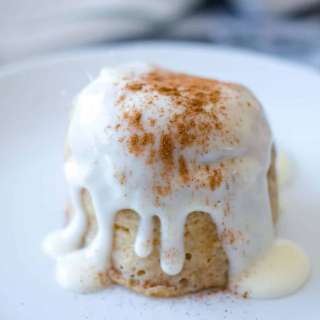 Cinnamon Roll Mug Cake