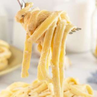 Linguine Alfredo