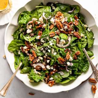 10-Minute Spinach Salad with Tangy Red Wine Vinaigrette